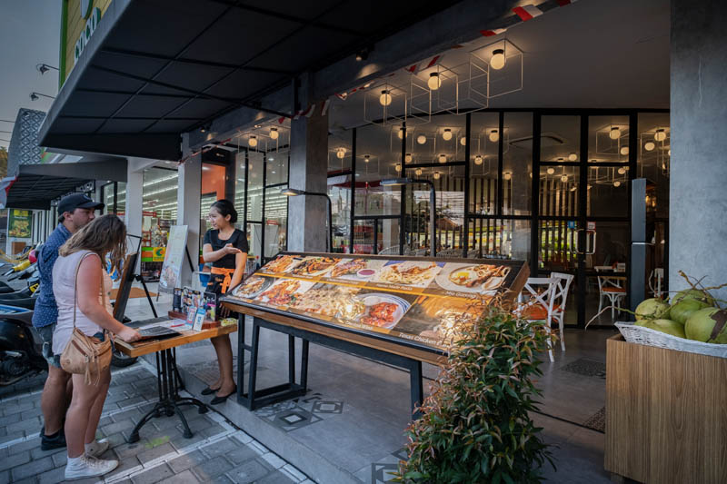 natys-cafe-jimbaran-gallery-4.jpg